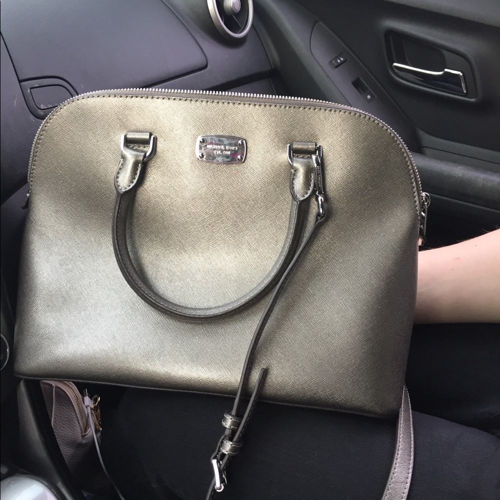 GORGEOUS Michael Kors purse!
